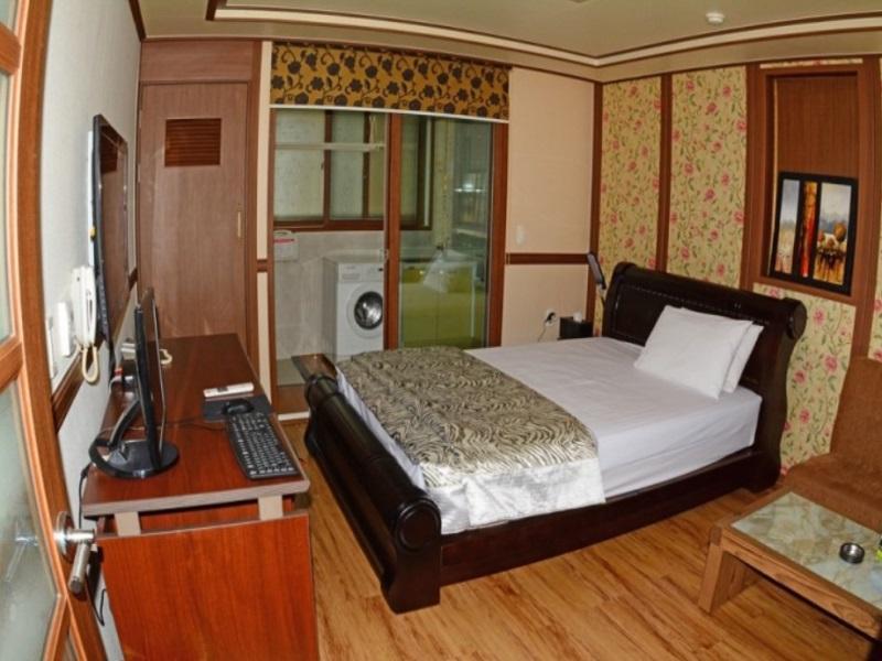 Hillstay Residence Hotel Gumi Exterior foto