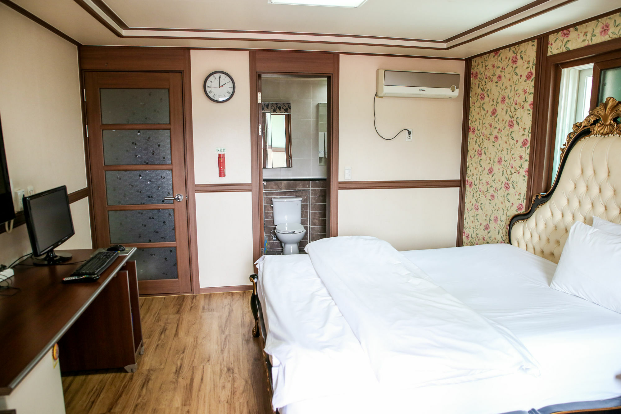 Hillstay Residence Hotel Gumi Exterior foto